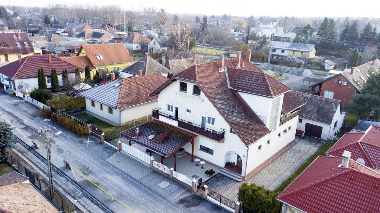 Pingvin Cukrászda Apartman Balatonmáriafürdő Esterno foto